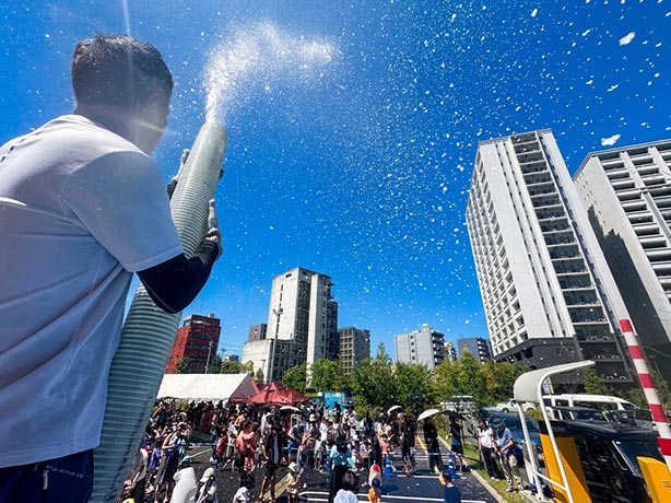 ひんやりイベント 雪降らしタイム